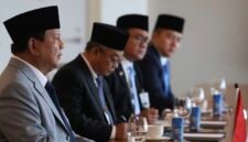 Presiden RI, Prabowo Subianto melakukan pertemuan bilateral dengan Perdana Menteri Datuk Seri Anwar Ibrahim di Twin Tower Petronas, Kuala Lumpur. (Dok. Tim Media Prabowo)