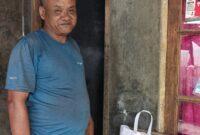 Warga Terdampak Banjir di Serpong Menerima Bantuan dari Rano Alfath 