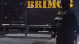 Personel BRIMOB Mendatangi RSUD Tangsel