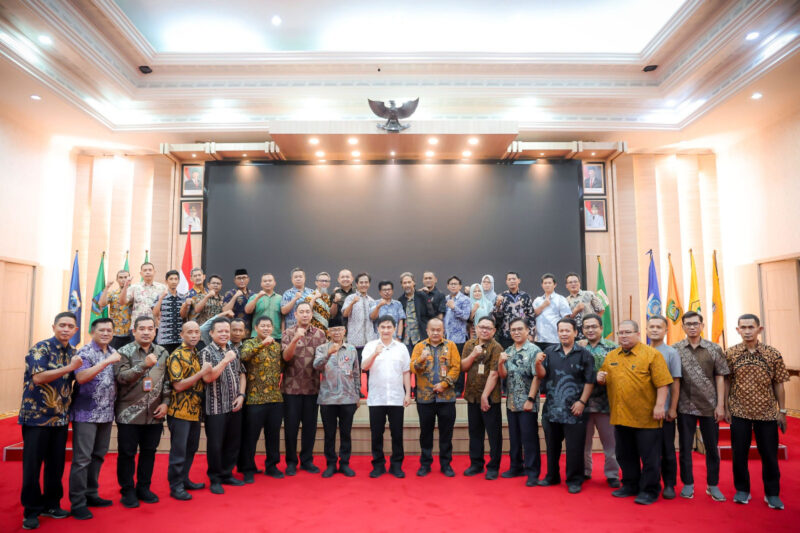 Dimyati usai memimpin Rapat bersama Biro Pengadaan Barang/Jasa dan LPSE Provinsi Banten di Pendopo Gubernur Banten, KP3B Curug, Kota Serang