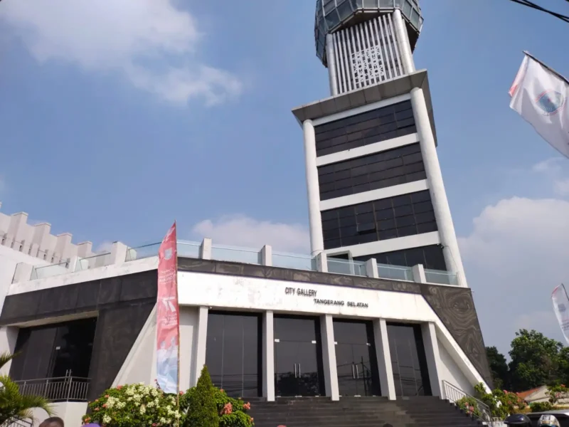 Gedung City Galery Tangsel Yang Kurang Terurus dan Berfungsi Secara Maksimal
