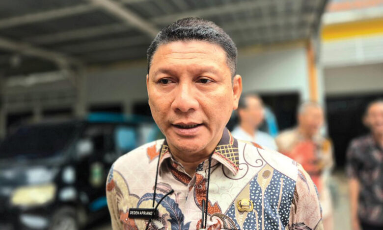 Sekda Provinsi Banten, Deden Apriandhi
