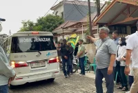 Pilot Gugur Ditembak KKB Warga Tangsel