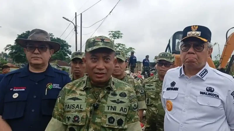 Walikota Tangerang Selatan Benyamin Davnie Menanggapi Soal Tentara Kawal Truk Sampah Tangsel Kirim ke Cilowong