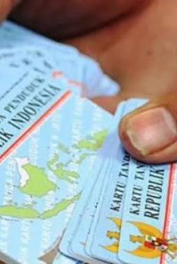 Kemendagri Usul Denda e-KTP Hilang, DPR Langsung Bahas!