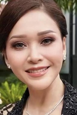 Disindir Sudah Kaya Tapi Masih Jualan, Jawaban Maia Estianty Nyelekit!