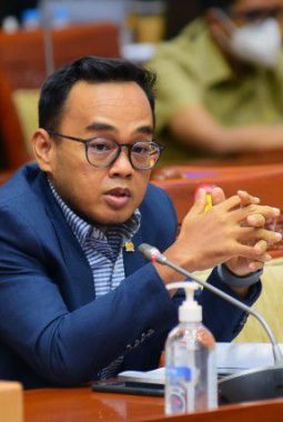 Rano Alfath Desak Polisi Tangkap Pengasuh Pondok Pesantren di Pati yang Cabuli Puluhan Santriwati