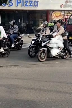 Kabel Melintang di Jalan Ciputat Timur, Ancam Keselamatan Pengemudi 