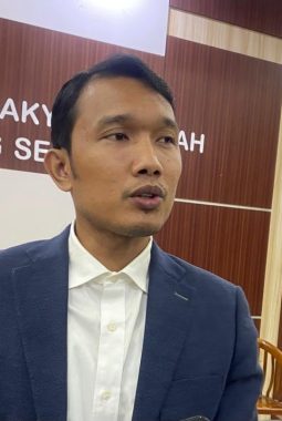 PDIP Usulkan Seluruh Seragam Sekolah di Tangsel Gratis, Tak Hanya Batik dan Olahraga