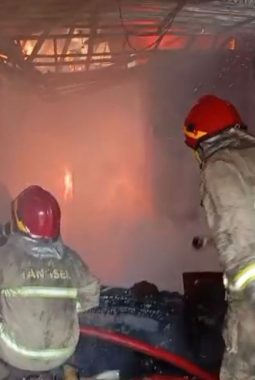 Lupa Matikan Kompor, Rumah Di Pamulang Hangus Terbakar