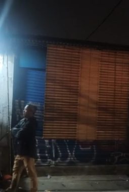 Penjual Obat Keras Berkedok Toko Sembako Digerebek Polisi, 2 Orang Ditangkap
