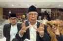 Walikota Tangsel Benyamin Davnie saat menghadiri Rapat Paripurna di DPRD Tagsel, Senin (22/6/2036)