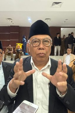 Usai Alami Kram Otot di DPRD, Benyamin Davnie Jalani Bekam dan Tetap Hadiri Agenda di Pendopo Gubernur Banten