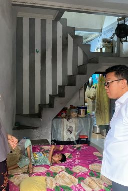 Gus Andi PKB Sambangi Akhdan Haidar, Remaja Penyintas Meningitis yang Berjuang Sejak Bayi