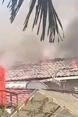 Mesin Cuci Korslet Sebabkan 2 Rumah di Poris Tangerang Kebakaran