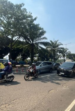 Stick Cone Rawa Buntu Tuai Protes, Dishub Tangsel Klaim Justru Bikin Lalu Lintas Lebih Lancar