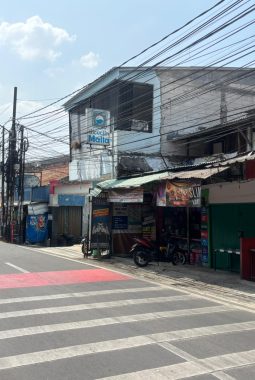 Bangunan Diminta Kosong Sebelum September, Warga Legoso: Kami Tidak Terima!
