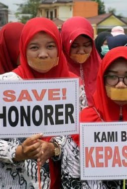 4 Bulan Tak Cair, Guru Honorer Banten Pertanyakan Nasib Insentif Rp500 Ribu