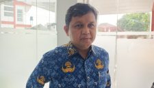 Kepala Dinas Pendidikan Dan Kebudayaan Tangsel, Deden Deni