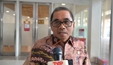 Ahmad Fauzi, Anggota Komisi V DPR RI