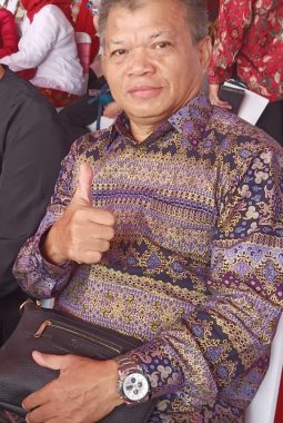 Dedi Mulyadi dalam Tiga Dimensi