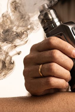 BNN Usul Rokok Vape Dilarang Total, DPR Siap Dukung!