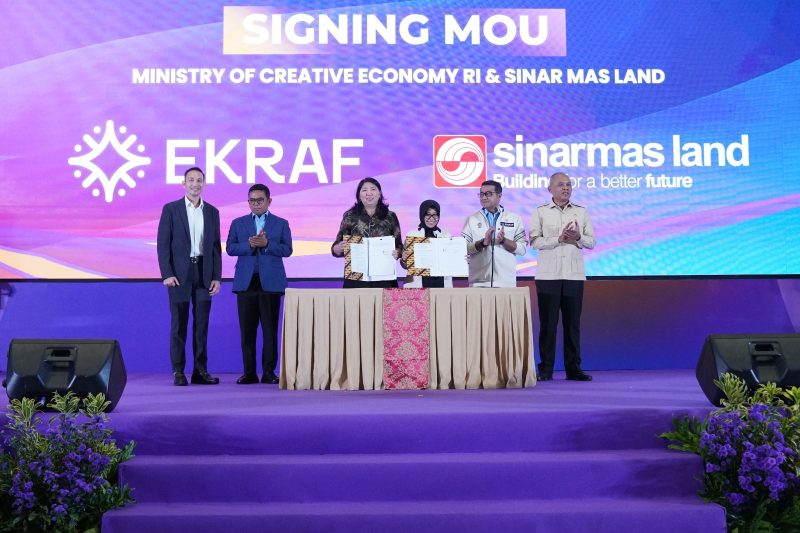 Penandatanganan MoU kerja sama pengembangan ekonomi kreatif antara Sinar Mas Land melalui PT Surya Inter Wisesa selaku BUPP KEK ETKI Banten dan Kemenekraf/Bekraf RI dalam rangkaian IN-APPS 2026.