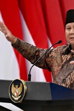 2 Tahun Prabowo, Indonesia Makin Kaya, Rakyat Makin Susah?